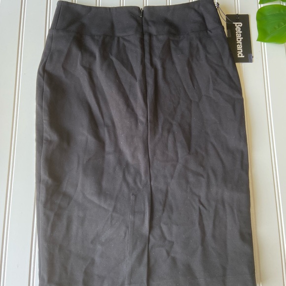 Betabrand WOrk It Active Wear Career Skirt NWT - Picture 3 of 7